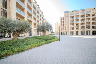 1BHK Elegant Apartment - The Artist Home - 4
