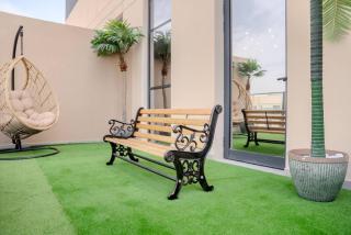 Apartment - 1BR Poolview - Sleeps 4 - 2WCs - Workstation - 3