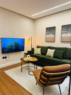 Elegant Apt, Near Jeddah Park, Self Check-In - 4