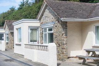 Waney Edge 2 | 2 Bed Chalet Sleeps 6 (Pet friendly) - 1