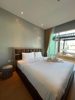 The Pelican Beachfront Suites Krabi - 1