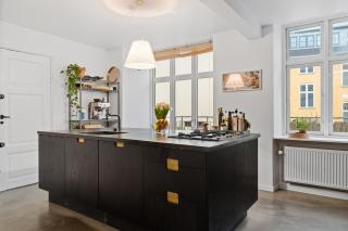 Stylish 119m2 Design Apartment Balcony Vesterbro - 5