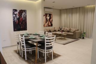 Modern 2-Master Bedroom Apartment in New Cairo - 5