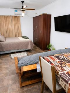 Centrally located studio apartment in a gated complex - 0