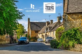 Honeystone Cottage, Stanton, Broadway - Sleeps 9 - 0