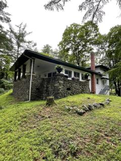 Jake Anthony, Historic Castle at Saylors Lake - 8