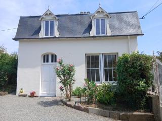 Charming 2-bedroom cottage in the heart of Mauron - 6