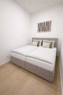 Quiet & Modern Absolute Central Flat with Terrace - 9