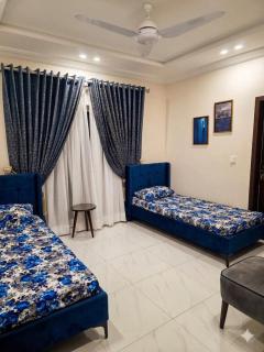 luxurious Apartment - 4