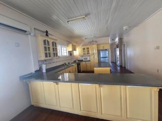 Five Hubs Guest House Springlands - 4