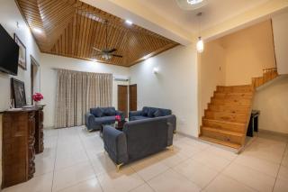 The Moon House l Plunge Pool l Open Air Lawn l Spacious Car Parking l Pet Friendly & 4 Bedroom Villa l Managed By ExoticStays Group - 8