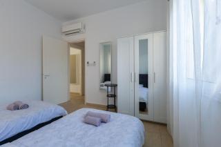Located in a stunning area with scenic views !! - 9