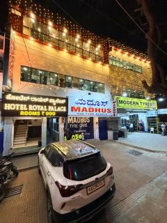 Hotel Royal Palace Mysuru - 8