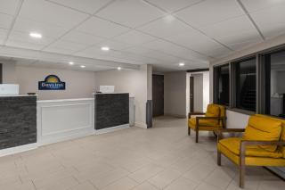 Days Inn by Wyndham Mandan Bismarck Area - 6