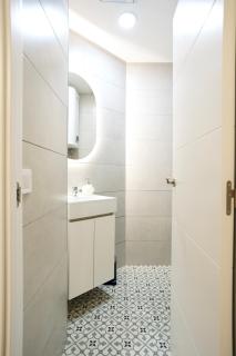 Apartahotel Navarra Madrid - 8