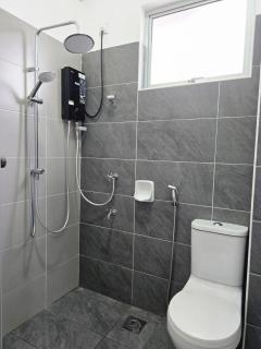 Ali & Alisha Homestay 2, Pasir Gudang Landed House - 7