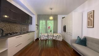 Crystal House - 9