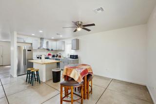 Dog-Friendly Getaway w/ Yard in Tucson! - Tucson - 8