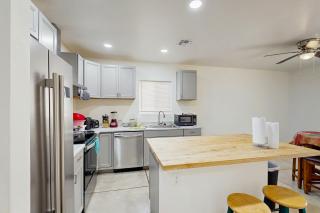 Dog-Friendly Getaway w/ Yard in Tucson! - Tucson - 5