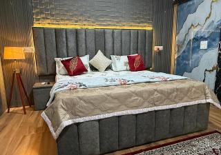 Tulip Jacuzzi Retreat - Gurgaon - 1