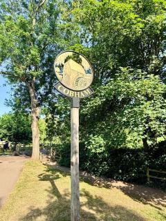Luxury Surrey Cottage with Private Woodland Access - 4