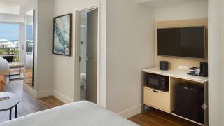 SpringHill Suites by Marriott Pensacola Beach - 8