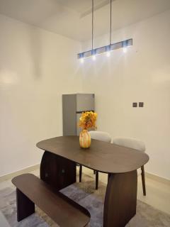 The Ridgeview apt by St Peters Anglican Church - 5