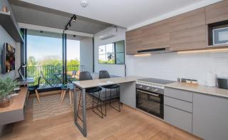 Modern Hassler Apt Great View Pool & Gym Access - 8