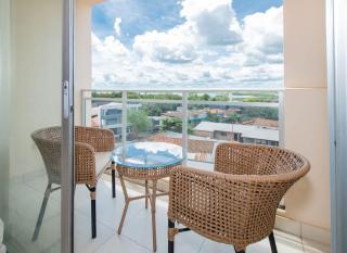 Quiet Retreat Full Kitchen & Desk City Views - 8