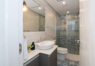 Spacious Haven Workspace & Pool Walk to Malls - 1
