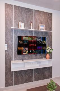 Cozy Apartment Pool & Coworking Space - 2