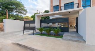 Peaceful Stay with Rooftop Pool Access - 3