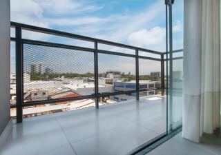 Modern and Cozy Apt Skyline Views Workspace - 5