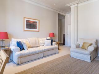 Homely 2 Bedroom Victorian Apartment in Hampstead - 4