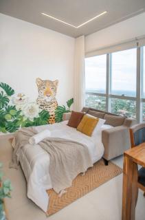 Skyline Luxury 1B in Petra Tower Pool & Views - 8