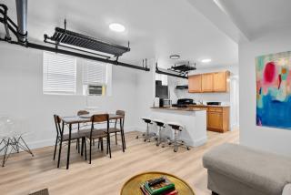 Cozy 1BR Condo, Near NYC Mall & MetLife - 5