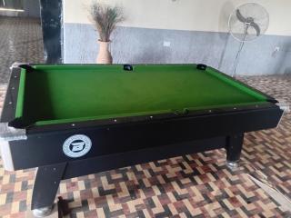 Kings Hotel and Lounge - 4