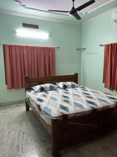 Surya Tree View Stay Near Inorbit Mall - 3
