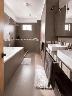 Flip Flop House - 6