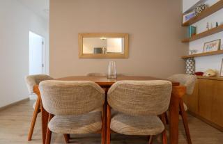 Refined & Cozy 2BR with Balcony in Miraflores - 3