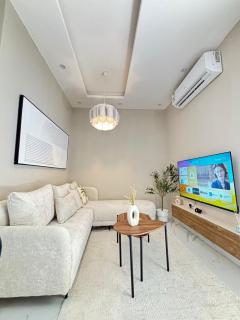 Luxury Hotel Apartment on Boulevard Riyadh - 4