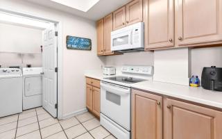 Silver Beach Towers E1505 - 6