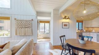Creekside Condo 1304 - 6