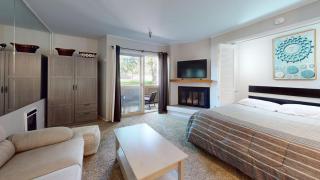 Elkhorn Village Studio 2026 - 2