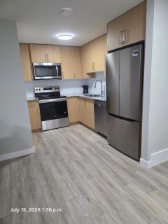 Modern 2BR Suite King Bed Private Entrance Brand New - 6