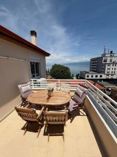 Lake View House in Pogradec with Stunning Views - 3