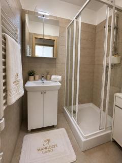 Mango 222 Luxory - 1