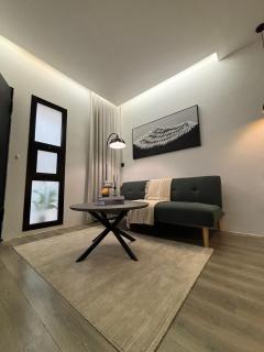 Luxury Hotel Apartment Hittin Near Boulevard Riyadh - 1