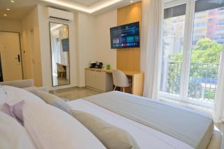 Aure Boutique Suites - 8