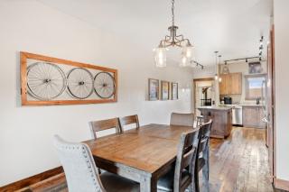 Baker Loft 303 - 2